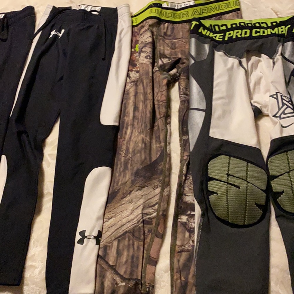 Boys Nike and under armor compression pants medium